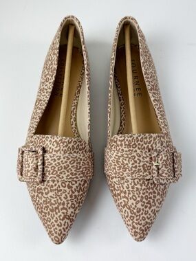 Journee Collection Audrey Buckle Pointed Toe Flats Womens 9 Tan Beige NWT